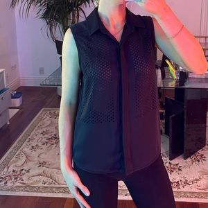 Trina Turk black button sleeveless blouse